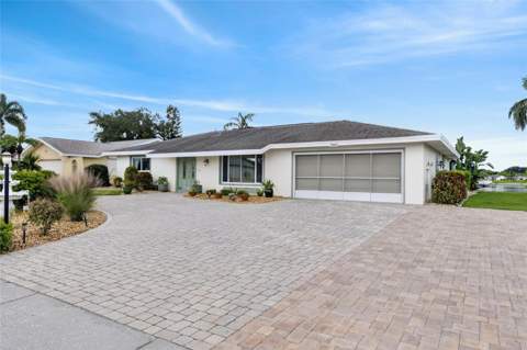 1516 New Bedford Drive, Sun City Center FL - photo 9 of 90