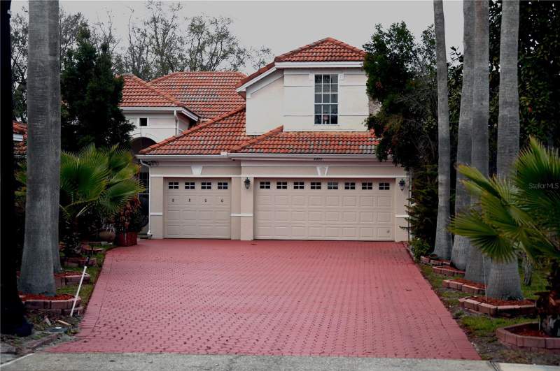 8800 OAK LANDINGS COURT home for sale in Heritage Bay Drive Phillips Flr