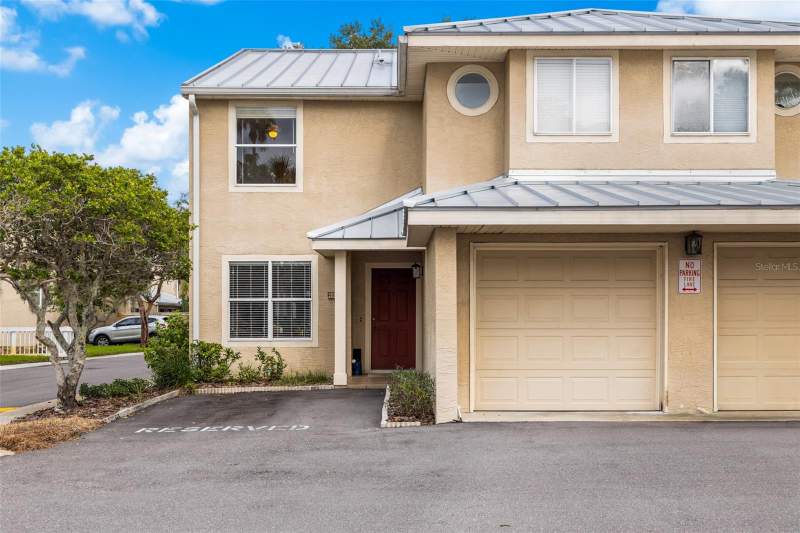 3 bedroom Townhouse at 13007 Lorna Place, Lake Ellen Walk, Tampa — photo 2