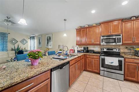 10048 Ives Loop, Hudson FL - photo 15 of 34