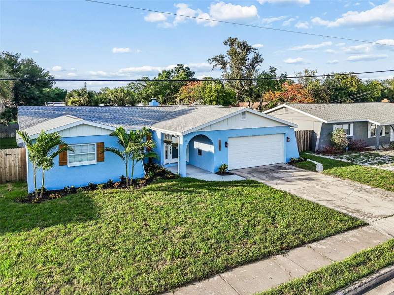 4 bedroom Single Family Residence at 1101 54th Avenue, Bickleys Lakewood Sub, St Petersburg — photo 2