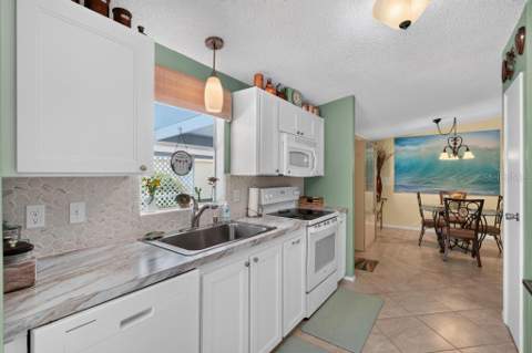 1226 Pompano Lane, Lady Lake FL - photo 24 of 63
