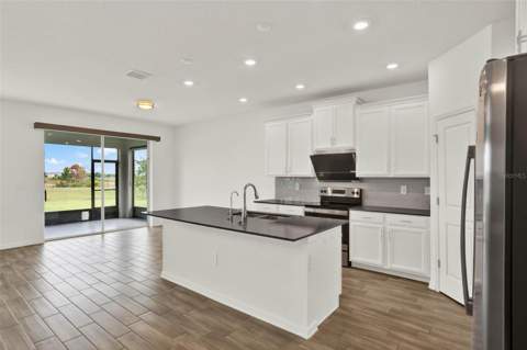 8114 Sayings Drive, Winter Garden FL - photo 6 of 56