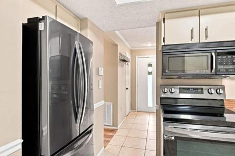 511 Mistletoe Court #A, Safety Harbor FL - photo 13 of 34