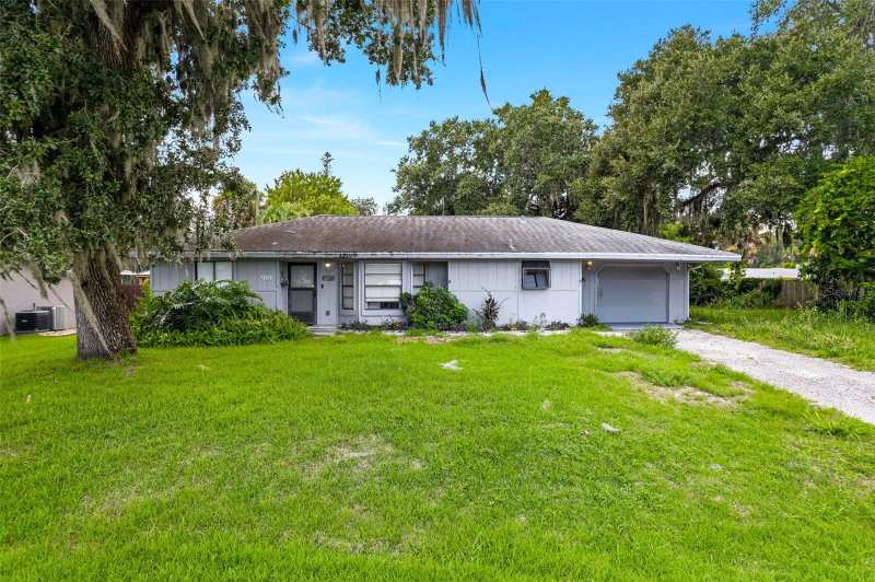 3 bedroom Single Family Residence at 2518 Needle Palm Drive, Florida Shores 01, Edgewater — photo 1