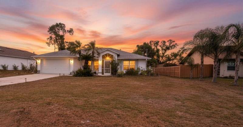 3 bedroom Single Family Residence at 22450 Peachland Boulevard, Port Charlotte Sec 050, Port Charlotte — photo 3