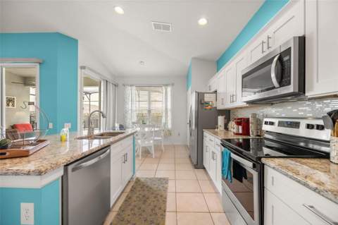 2254 Wyndham Palms Way, Kissimmee FL - photo 11 of 32