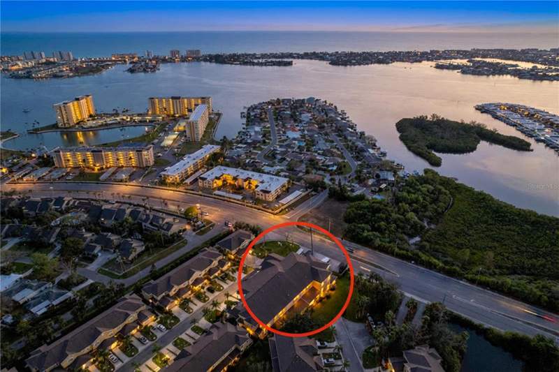 3 bedroom Townhouse at 11273 Kapok Grand Circle, Kapok Grand, Madeira Beach — photo 3