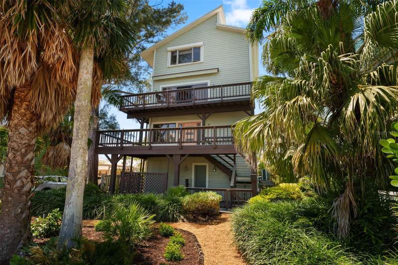 3 bedroom Single Family Residence at 1304 Pass A Grille Way, Websters Map Warren, St Pete Beach — photo 4