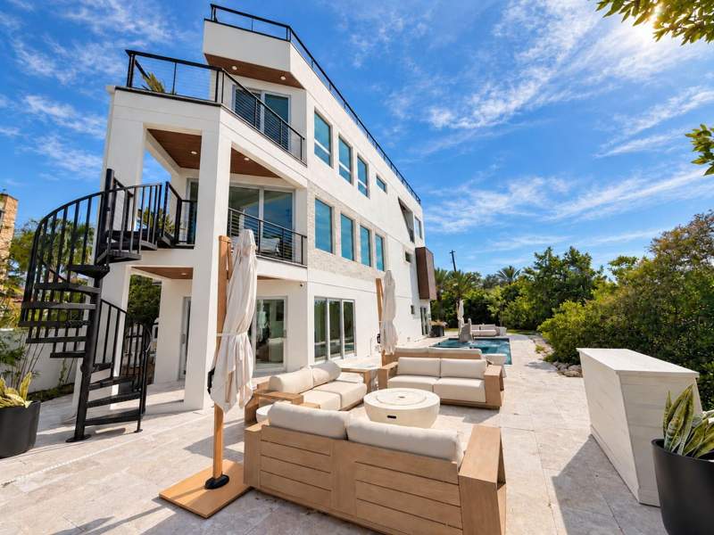 4 bedroom Single Family Residence at 1406 Tangier Way, San Remo Estates, Sarasota — photo 3