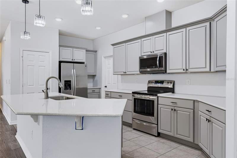 5 bedroom Single Family Residence at 4721 Grassendale Terrace, Silverleaf, Sanford — photo 5