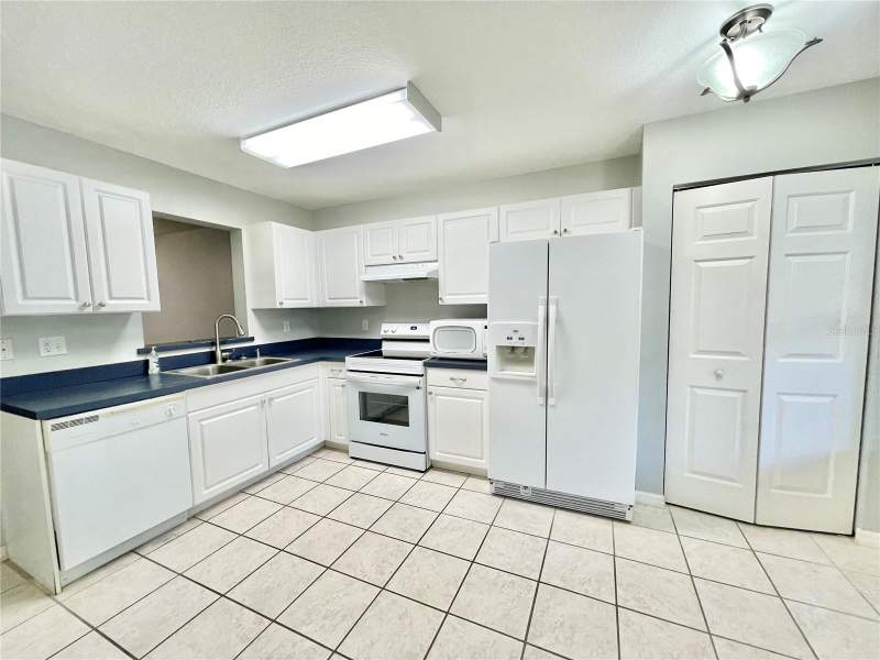 2 bedroom Condominium at 2348 SW 42nd Drive #151, Hailey Gardens, Gainesville — photo 2