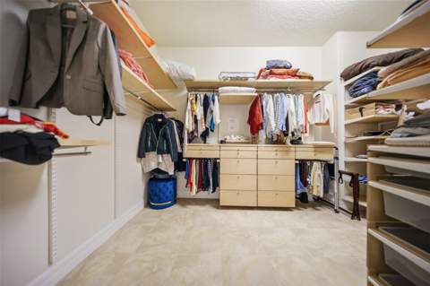 10902 Citron Oaks Drive, Orlando FL - photo 18 of 75