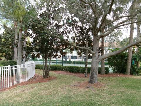 1285 S South Beach Circle, Kissimmee FL - photo 6 of 26
