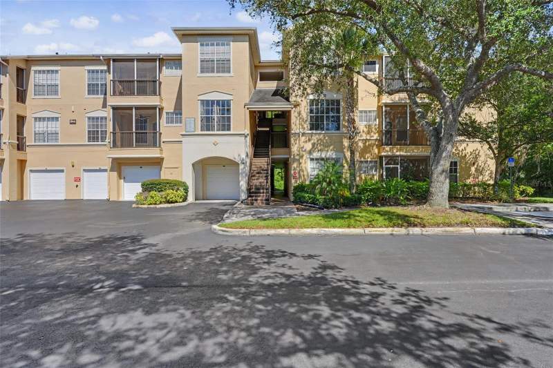 Oxford Place At Tampa Palms A