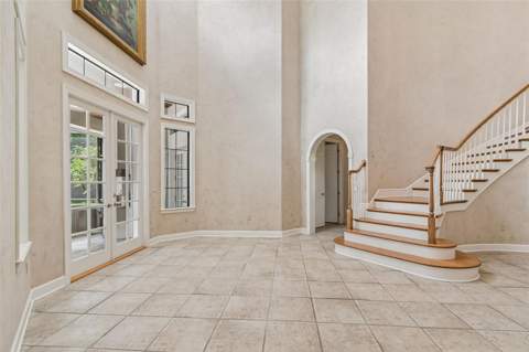 702 Berrocales De Avila, Tampa FL - photo 11 of 84