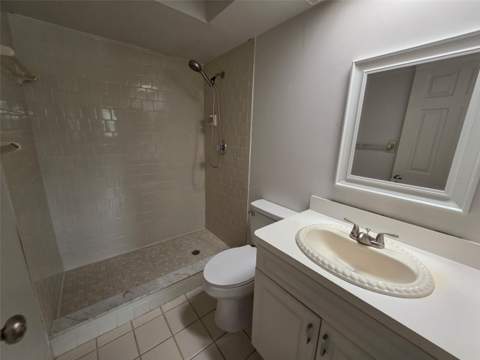 7400 Spring Hill Drive #113, Spring Hill FL - photo 9 of 20