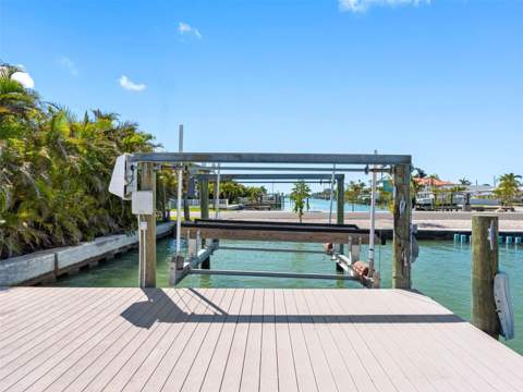 562 Johns Pass Avenue, Madeira Beach FL - photo 24 of 89