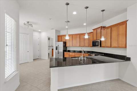 124 Balmy Coast Road, Groveland FL - photo 7 of 38