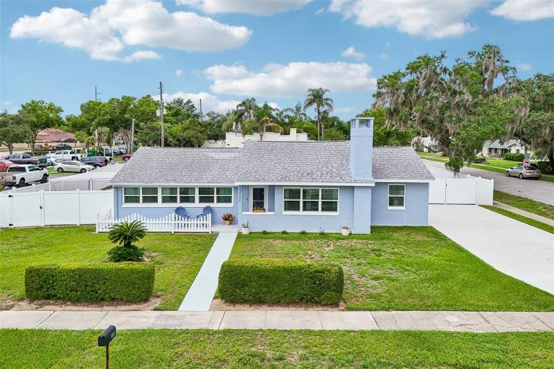 3 bedroom Single Family Residence at 1211 Morningside Drive, Mount Dora Sylvan Shores, Mount Dora — photo 2