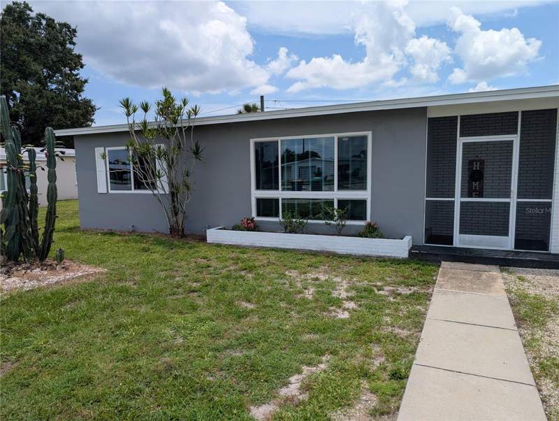 2 bedroom Single Family Residence at 22311 Midway Boulevard, Port Charlotte Sec 033, Port Charlotte — photo 2
