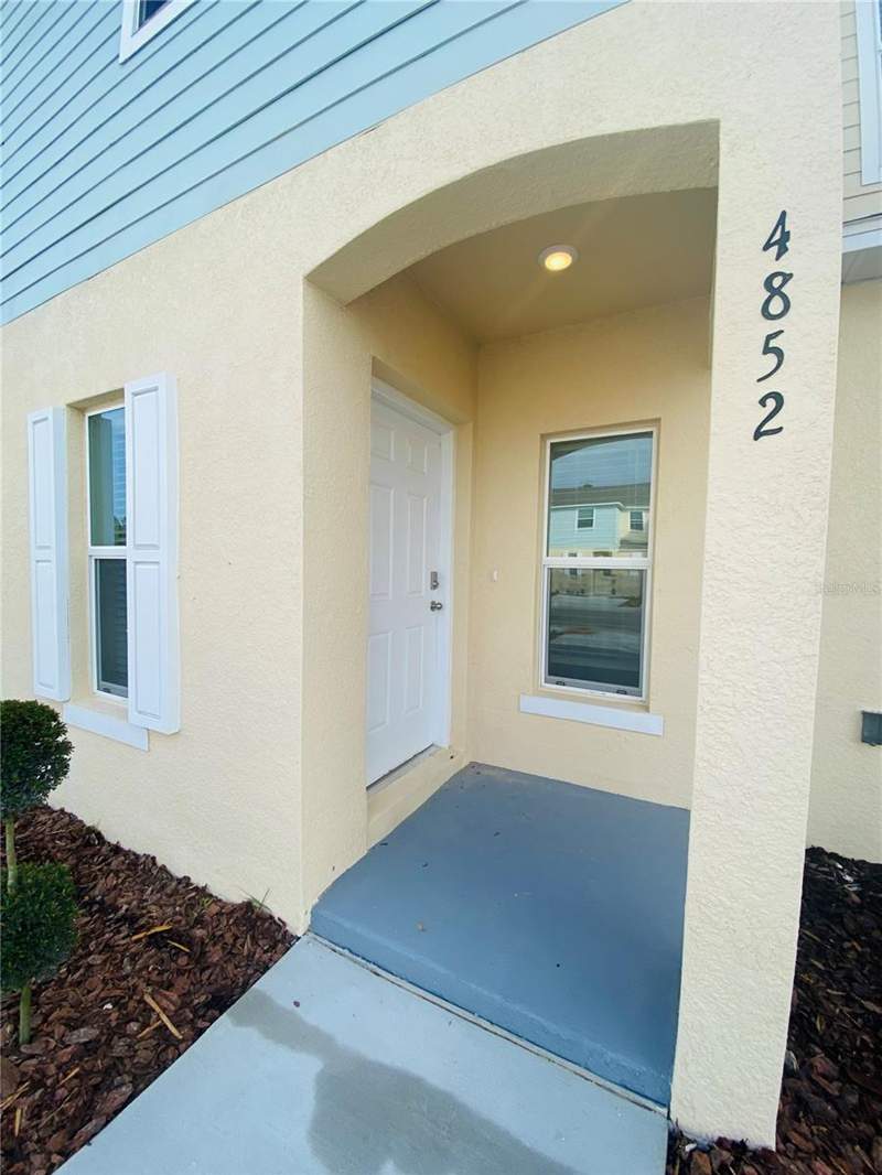 3 bedroom Townhouse at 4852 Coral Castle Drive, Fiesta Key Ph 2, Kissimmee — photo 4
