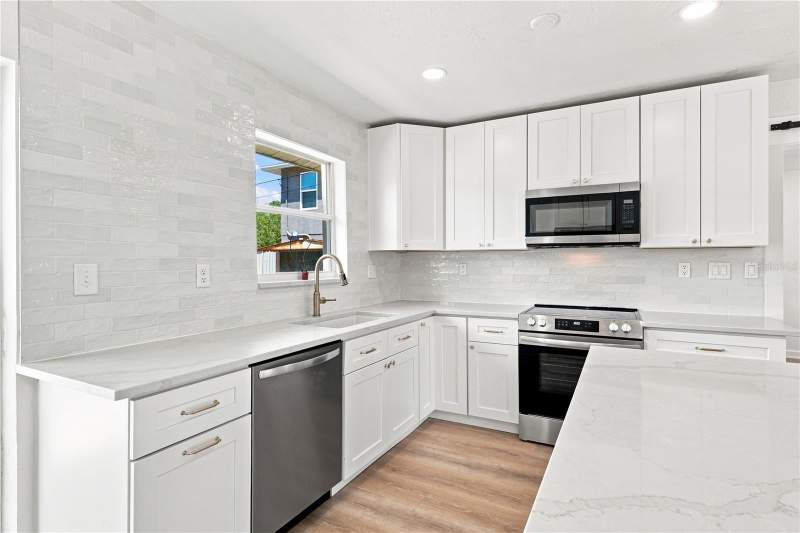3 bedroom Single Family Residence at 933 41st Avenue, Snell Shores, St Petersburg — photo 5