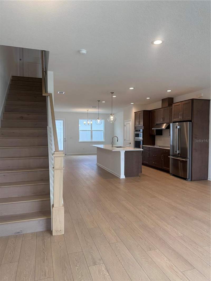 3 bedroom Single Family Residence at 1868 Crowncrest Drive, Bronson Peak, Apopka — photo 2