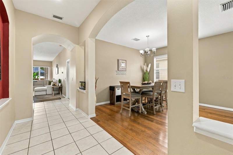 4 bedroom Single Family Residence at 35136 Deerfield Oaks Drive, Lake Bernadette Parcels 17 & 18A, Zephyrhills — photo 3