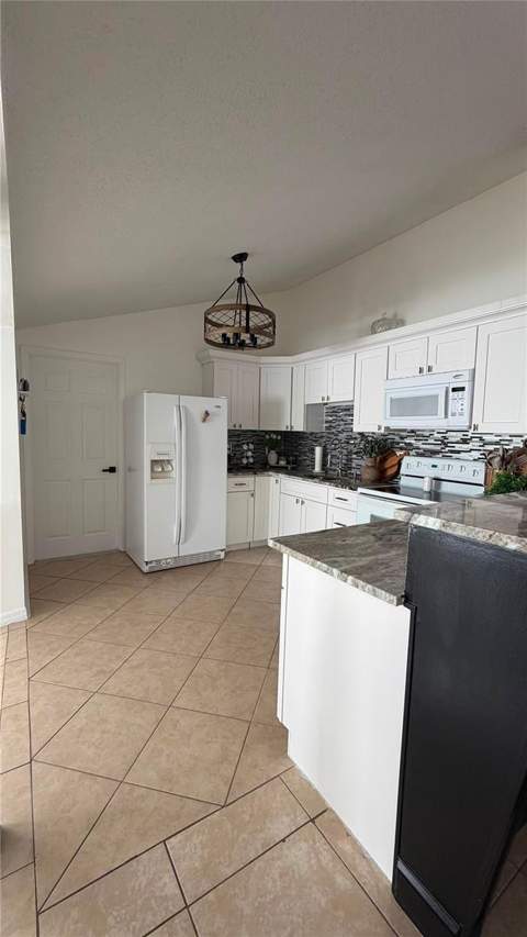 6713 Willow Spring Court, Tampa FL - photo 17 of 40
