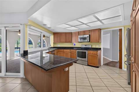 10 Linden Lane, Palm Harbor FL - photo 20 of 47