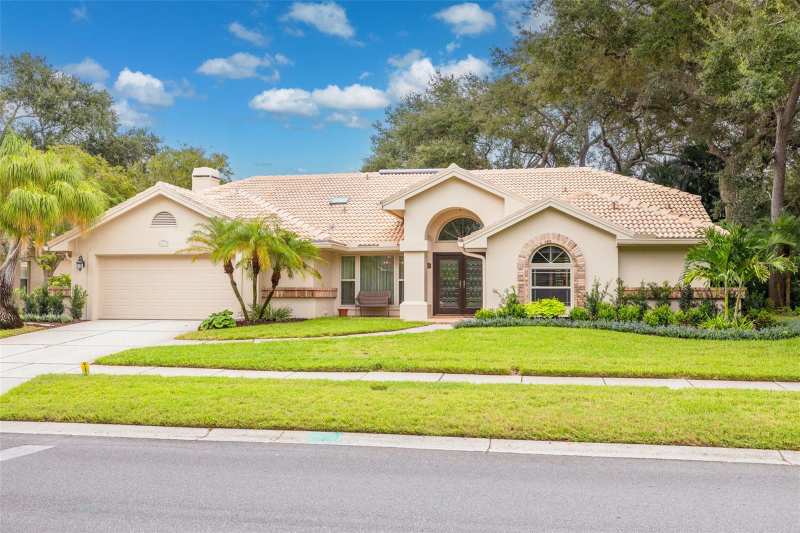 4 bedroom Single Family Residence at 2715 Country Woods Lane, Country Woods, Palm Harbor — photo 1