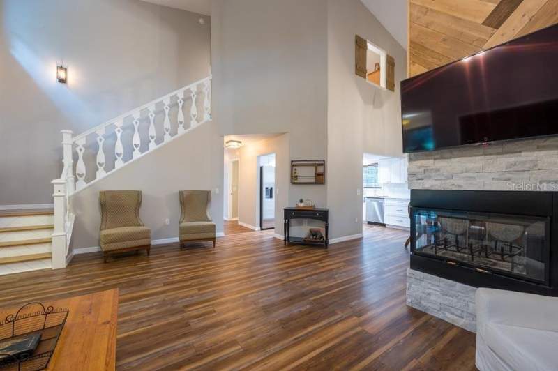 8 bedroom Single Family Residence at 13219 Tyrone Street, Long Lake Estates, Hudson — photo 5