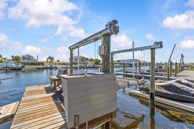 4 bedroom Single Family Residence at 5524 Leeward Lane, Flor A Mar, New Port Richey — photo 3
