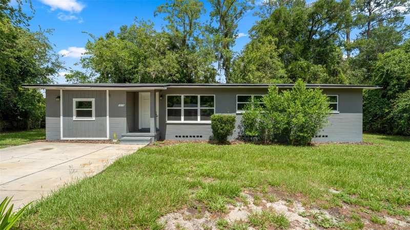 3 bedroom Single Family Residence at 1015 SE 10th Terrace, Goss 1st Add To Gv, Gainesville — photo 1