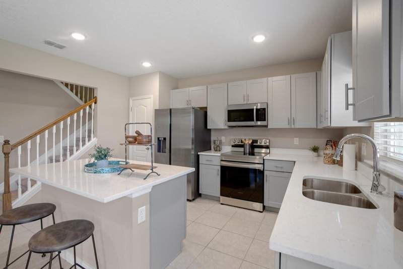 4 bedroom Single Family Residence at 31576 Wild Grape Lane, Benton Hills, Brooksville — photo 4