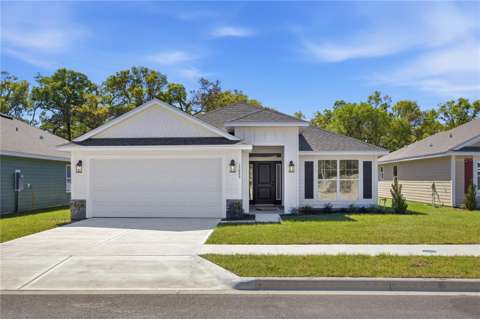 2590 SW 250Th Terrace, golf community for sale in Newberry
