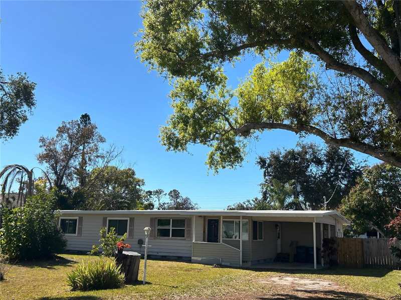 3 bedroom Single Family Residence at 4722 Harris Avenue, Bee Ridge Townsite Revised Plat Of Blks 2 & 7, Sarasota — photo 1