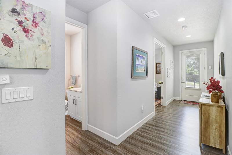 4 bedroom Single Family Residence at 7411 S Sparkman Street, Port Tampa City Map, Tampa — photo 5