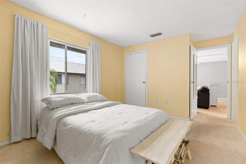 1 bedroom Condominium at 4215 E Bay Drive #1701G, Woodside Village Condo, Clearwater — photo 5