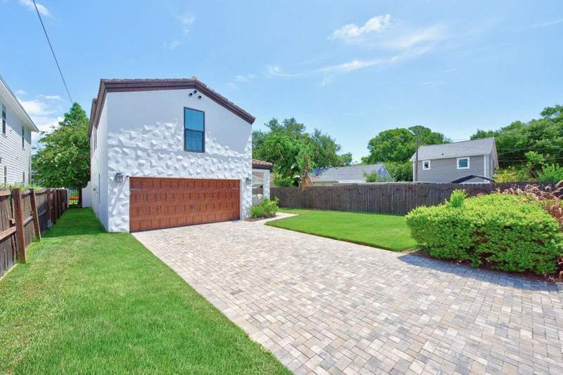 5 bedroom Single Family Residence at 626 35TH AVENUE, BRIDGEWAY ADD, ST PETERSBURG — photo 2