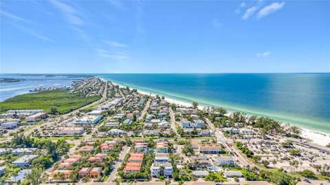 403 42Nd Street, 4-bedroom for sale in Bradenton Beach