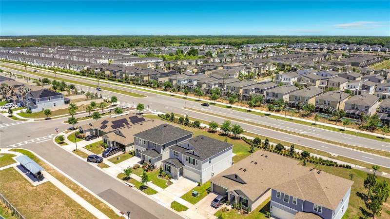 4 bedroom Single Family Residence at 795 Overpool Avenue, Bellaviva Ph 1, Davenport — photo 4