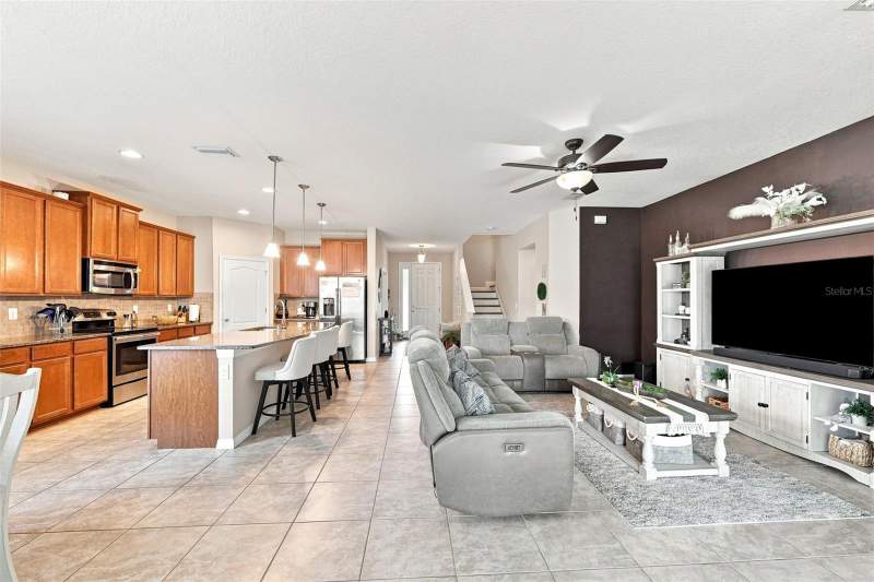 3 bedroom Single Family Residence at 12110 LEGACY BRIGHT STREET, PARK CREEK PH C, RIVERVIEW — photo 3