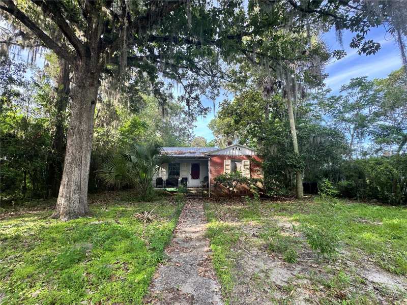 3 bedroom Single Family Residence at 1119 NW 25th Avenue, Oak Park, Gainesville — photo 1