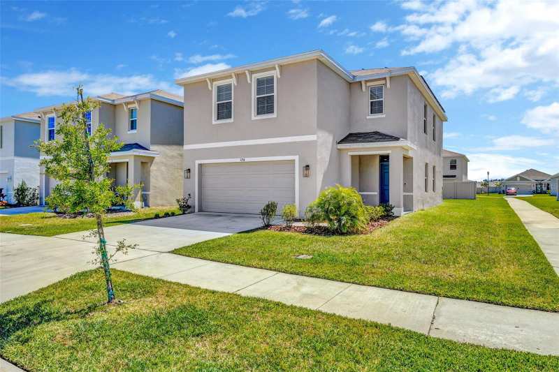 4 bedroom Single Family Residence at 5758 Hollingworth Trail, Avalon Park West-North Ph 1A &, Wesley Chapel — photo 1