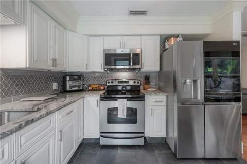 3138 W Euclid Avenue, Tampa FL - photo 6 of 6
