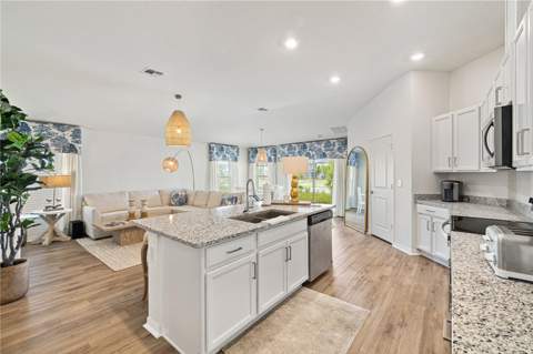 915 Overpool Avenue, Davenport FL - photo 17 of 43