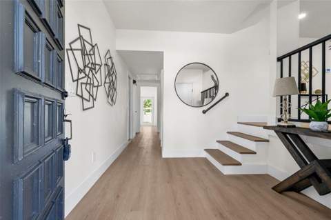 1801 Lakewood Drive, St Petersburg FL - photo 6 of 56