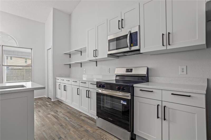 4 bedroom Single Family Residence at 5427 Blue Tick Drive, Quail Ridge Ph 02, Orlando — photo 2
